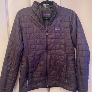 Patagonia Woman’s Nano Jacket in black
